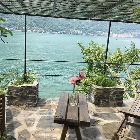 Castagna Holiday Home Nesso Luaran gambar